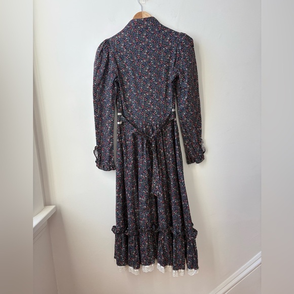 1970s Gunne Sax Floral Prairie Dress - Picture 10 of 11